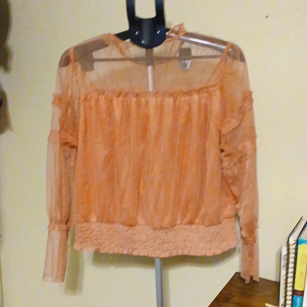 ❤️EUC Coral colored polyester blouse - Picture 2 of 7